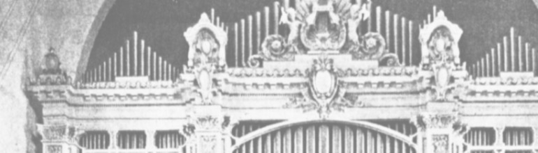 - Grâce à leurs contacts avec les communautés franco-américaines, Casavant installe un premier orgue aux États-Unis, à l’église Notre-Dame de Holyoke, Massachusetts (opus 63, deux claviers, 16 jeux). - Casavant brevette son premier sommier sans gravures, qui est l’ancêtre du sommier Pitman, encore employé aujourd’hui dans les orgues électropneumatiques.